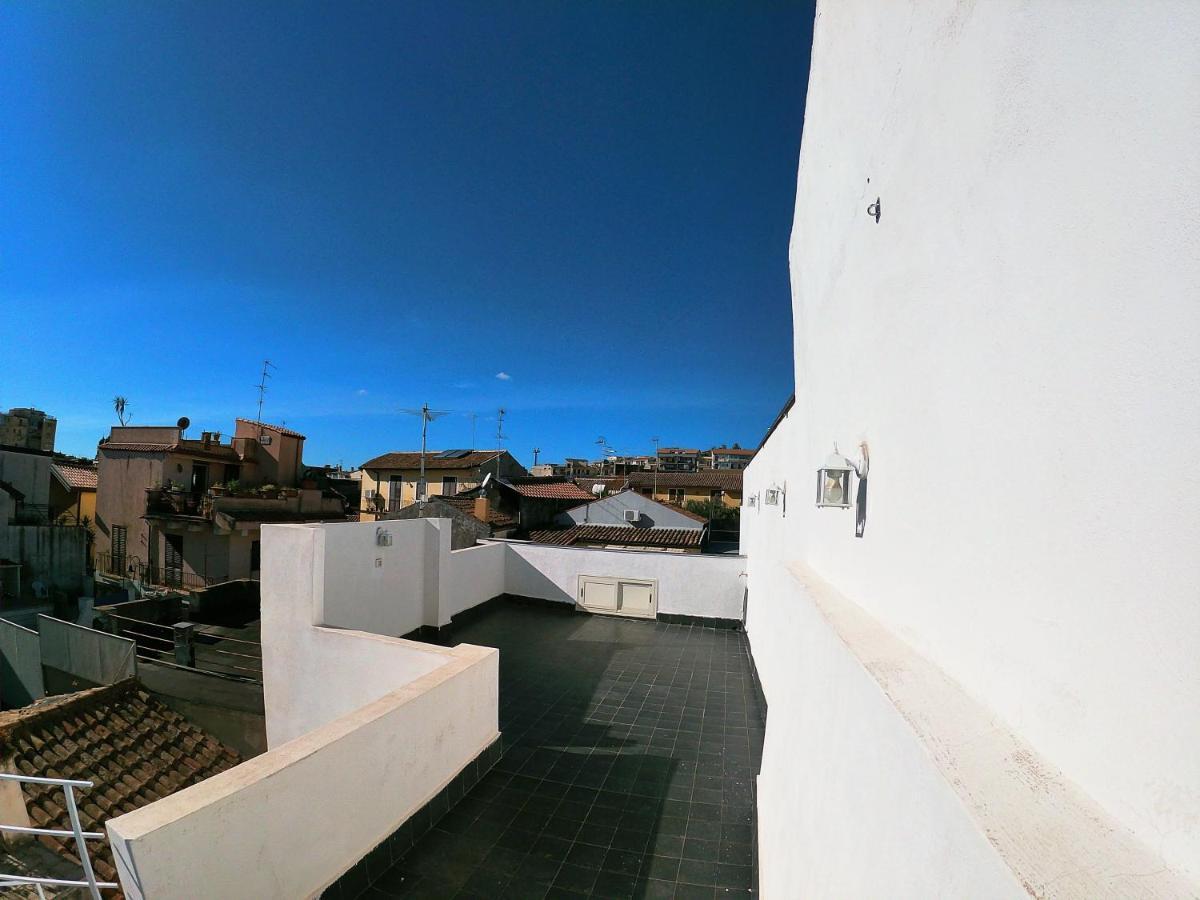Villa Casa Ubaruni à Acireale Extérieur photo